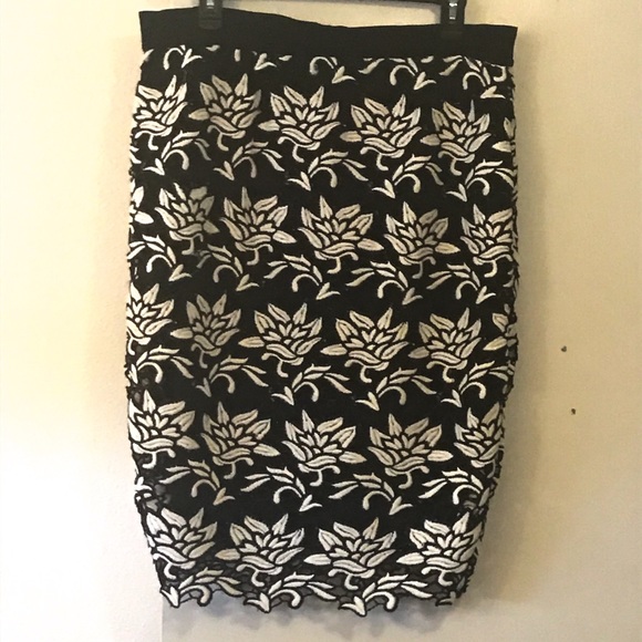 Ann Taylor match B&W pencil skirt 16 & cardigan XL - Picture 3 of 5